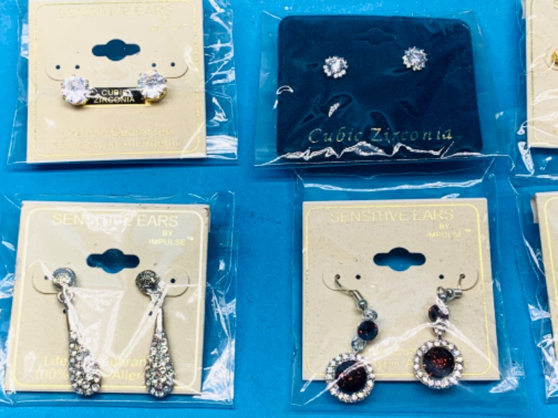 Photo 2 of 224654… 6 pairs of sensitive hypoallergenic pierced earrings 