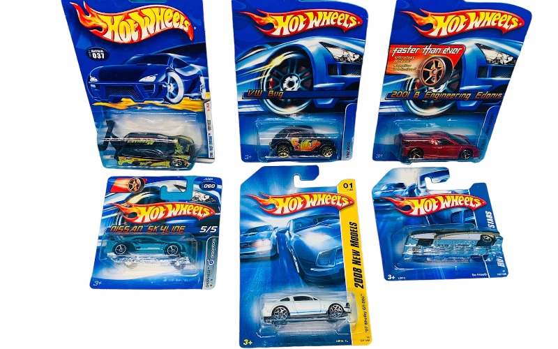 Photo 1 of 224799…6 hot wheels die cast cars 