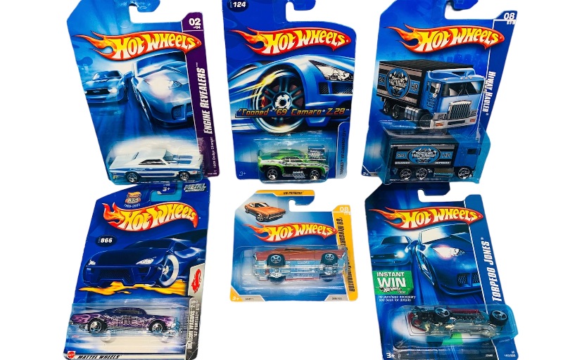 Photo 1 of 224802…6 hot wheels die cast cars 