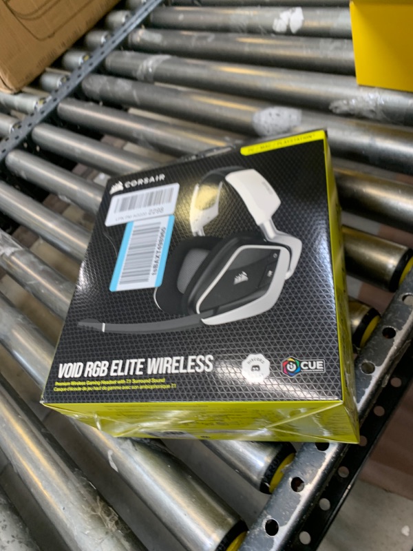 Photo 2 of Corsair VOID RGB ELITE Wireless Premium Gaming Headset with 7.1 Surround Sound (White)