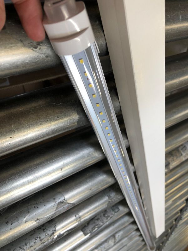 Photo 1 of 3FT LED Tube Light, T8 T10 Type B LED Light Bulb, 14W(30W Equiv), 1600LM High Bright, 36 Inch F30T12 Fluorescent Replacement, Remove Ballast, 5000K Daylight, Double Ended Power, Clear Cover 1 LIGHT***