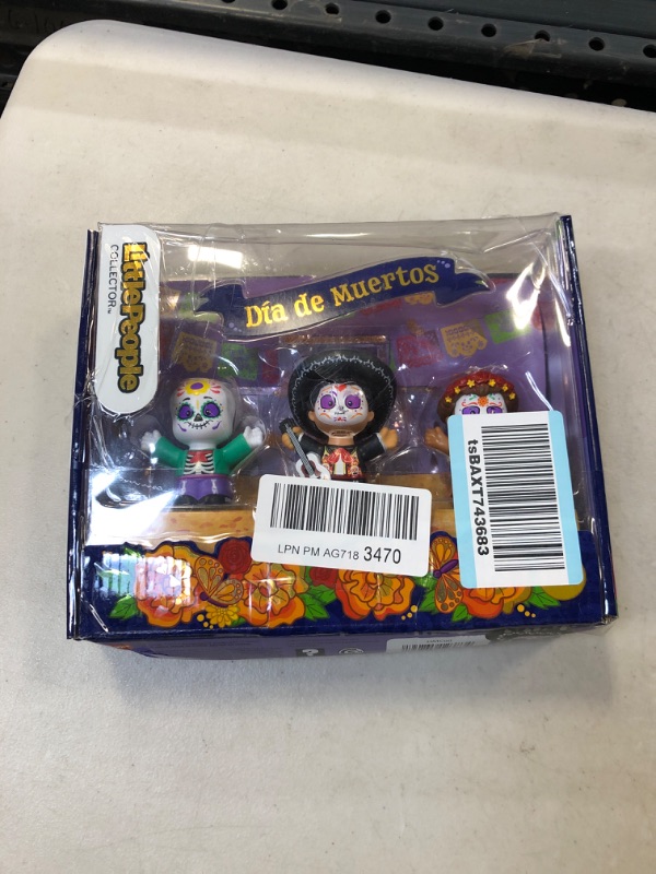 Photo 3 of Little People Collector Día De Muertos Special Edition Figure Set
