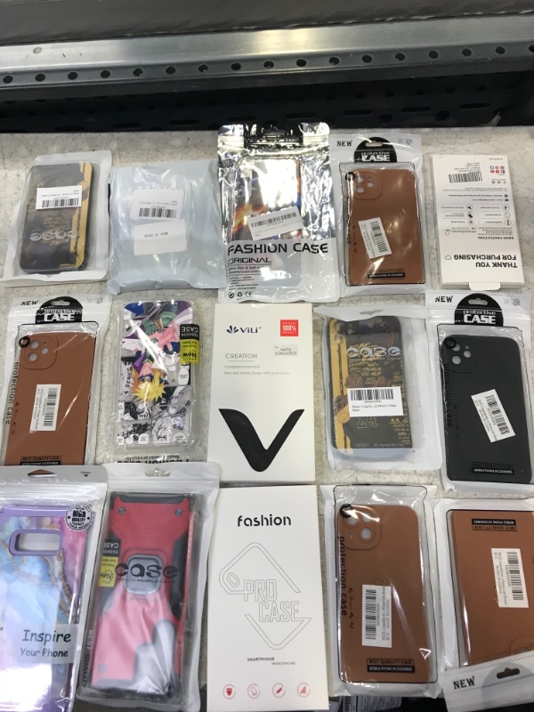 Photo 1 of 15PC LOT, PHONE CASES AND SCREEN PROTECTORS MISC ITEMS, SOLD AS IS