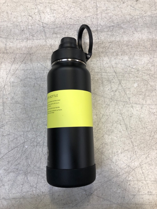 Photo 2 of 32oz Vacuum Insulated Stainless Steel Water Bottle Black - All in Motion&#8482;