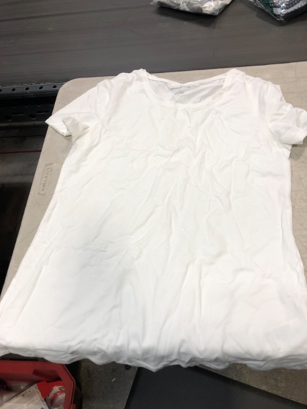 Photo 1 of amazon essential size m women's t shirt