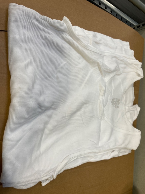Photo 3 of  Men's Big and Tall Undershirts White  3XB--5pcs----new item open packaging 
