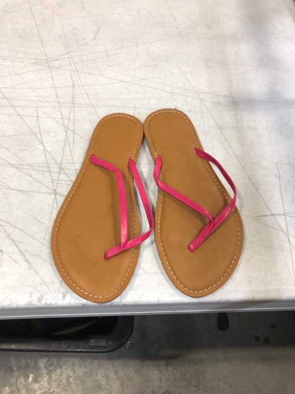 Photo 1 of 9.5 WOMENS PINK THING SANDALS 