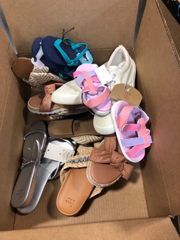 Photo 1 of 9Pcs box of shoes all different sizes