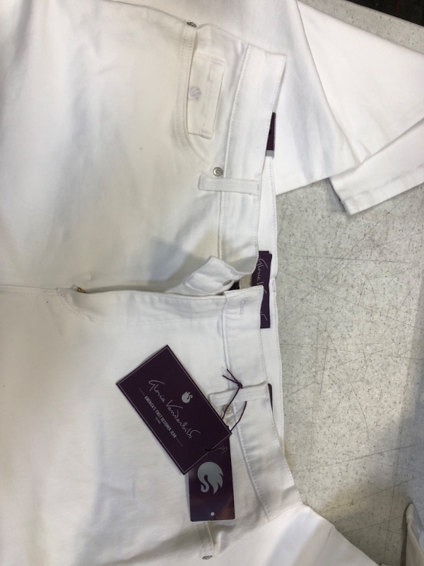 Photo 1 of AMANDA SLIMMING JEAN WHITE SIZE 16P AVERAGE 