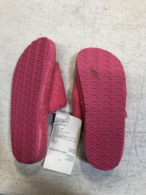 Photo 3 of FIZZY PINK AMAZON ESSENTIAL SLIPPERS SIZE 7M 