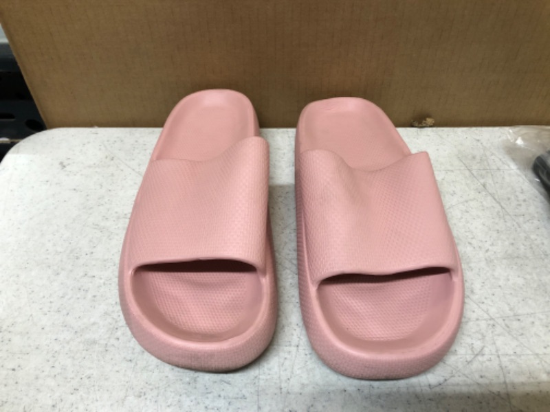 Photo 3 of Geweo Cloud Slippers for Women and Men Pillow Slippers Thicken Sole Cloud Cushion Slides Super Comfy Soft Foam Slides Non Slip Shower Bathroom Slides Sandals Unisex