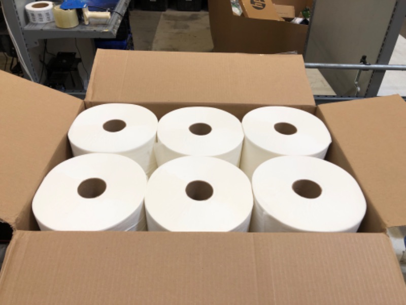 Photo 2 of AmazonCommercial 1-Ply White Ultra Plus Hard Roll Paper Towels (SOFI-009)|Bulk for Business |Non-perforated |Compatible with Universal Hardwound Dispensers|FSC Certified |600 feet per Roll (12 Rolls) 12 Count (Pack of 1) Ultra 600' per Roll