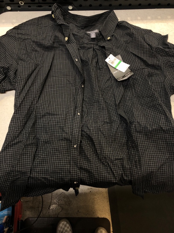 Photo 1 of Van Heusen Short Sleeve Button Down Shirt -- LARGE