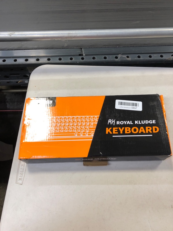 Photo 1 of MECHANICAL WIRLESS KEYBOARD 