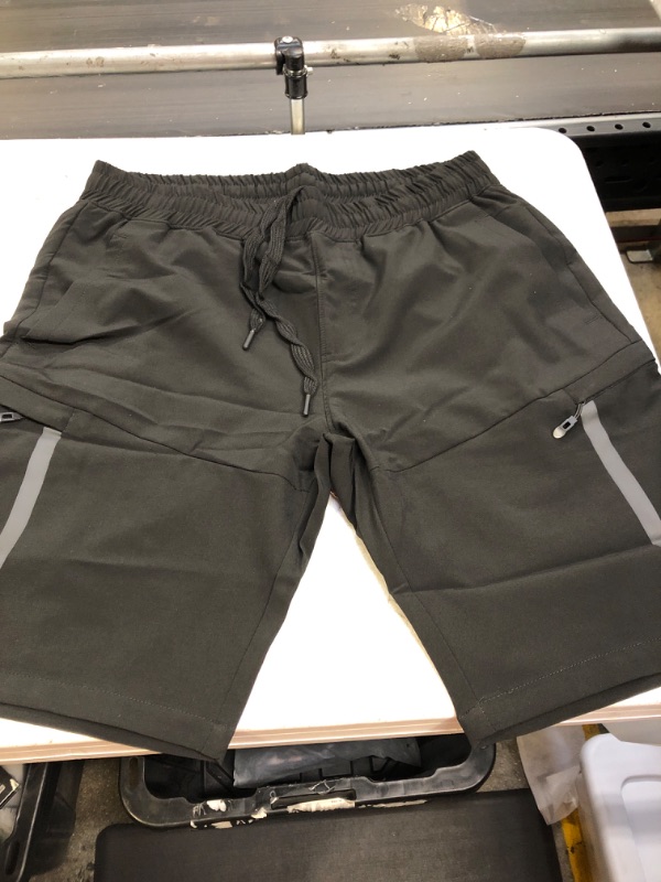 Photo 1 of LARGE --- MENS QUICK DRY SHORTS 