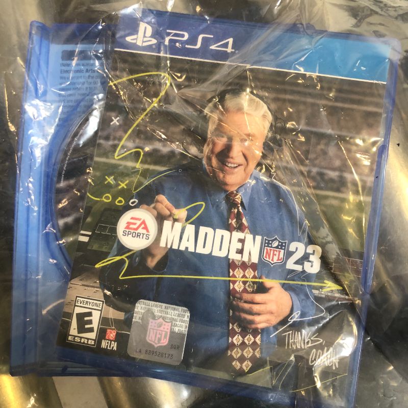 Photo 2 of Madden NFL 23 – PlayStation 4
