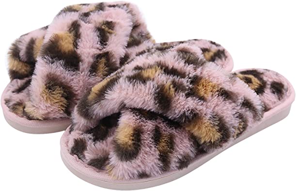 Photo 1 of COMWARM Fuzzy Slippers for Women, Cross Band Faux Furry Slippers Warm Slide Flat House Slippers Sandals Leopard Plush Open Toe Home Slippers
, SIZE 6.5-7