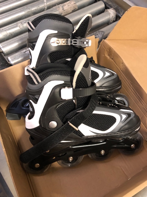 Photo 1 of 6.5 SKATES 