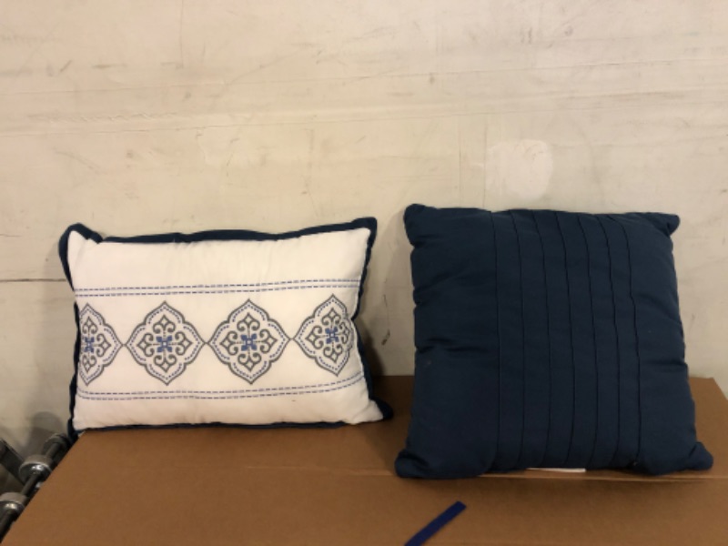 Photo 1 of 2 sofa pillows 