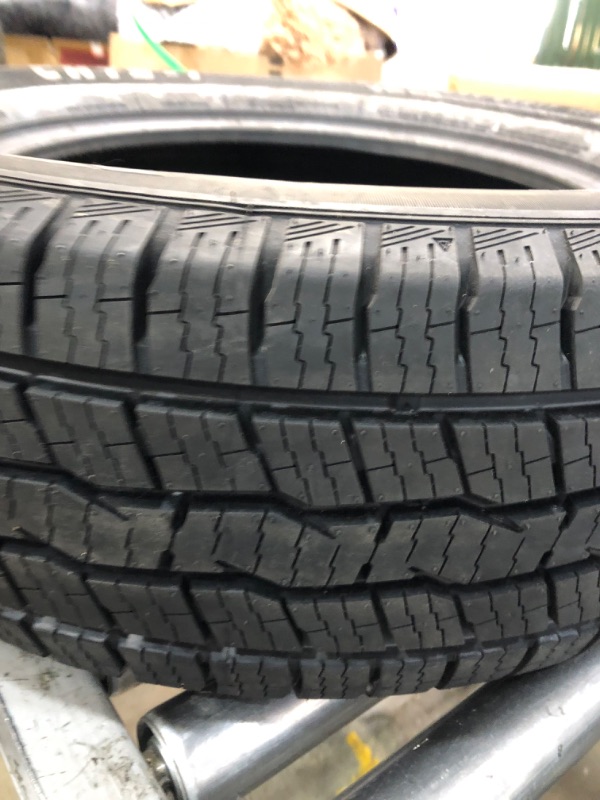 Photo 1 of **SEE NOTES**Crossmax CHTS-1 Highway 225/65R17 102H SUV/Crossover Tire
