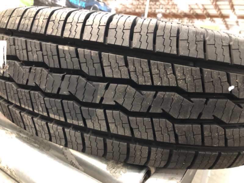 Photo 4 of 225/65R17 CROSSMAX SUV CHTS-1 102H 600AB ***60K**+ROAD HAZARD