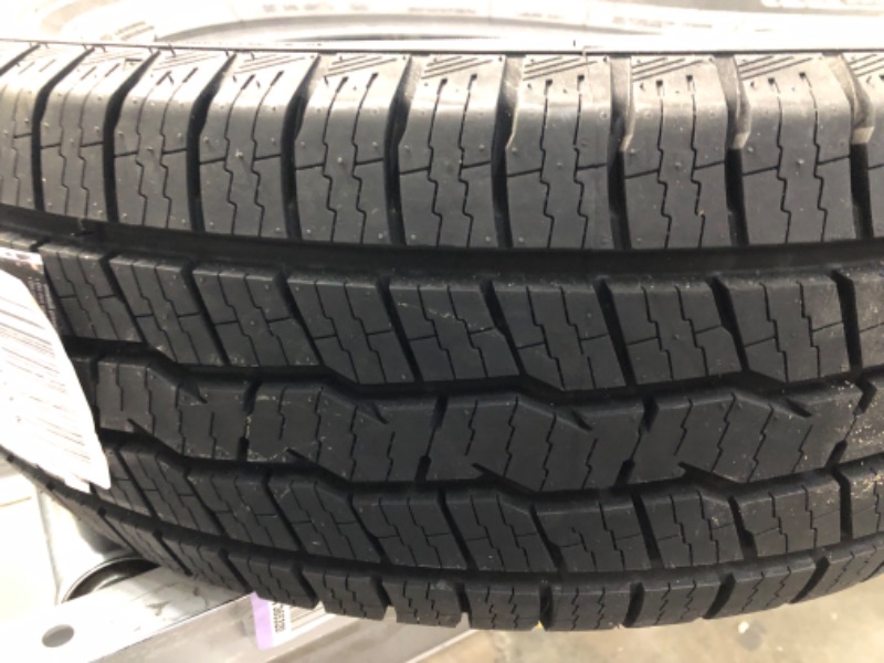 Photo 2 of 225/65R17 CROSSMAX SUV CHTS-1 102H 600AB ***60K**+ROAD HAZARD