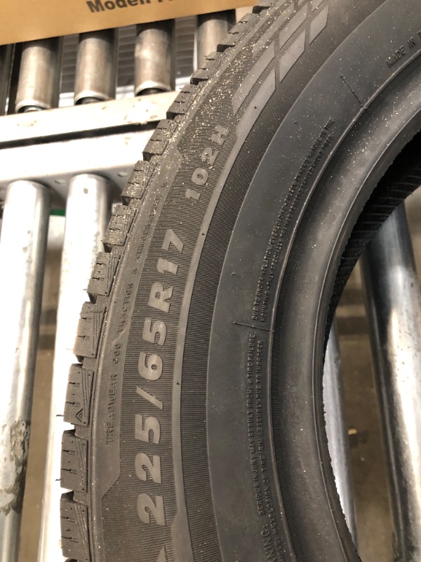 Photo 4 of 225/65R17 CROSSMAX SUV CHTS-1 102H 600AB ***60K**+ROAD HAZARD, Radial, All Season