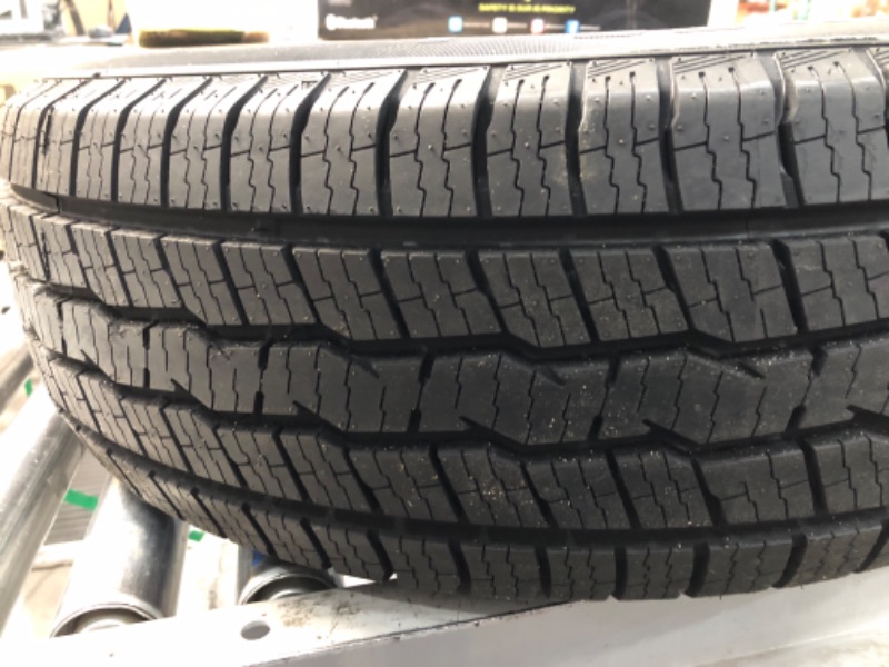 Photo 3 of 225/65R17 CROSSMAX SUV CHTS-1 102H 600AB ***60K**+ROAD HAZARD, Radial, All Season