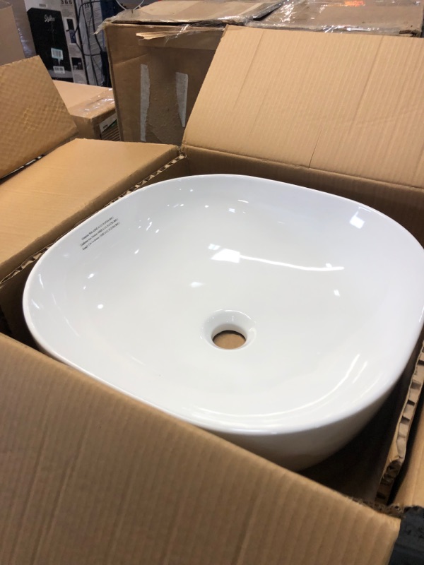 Photo 3 of 17" CERAMIC SINK WHITE 