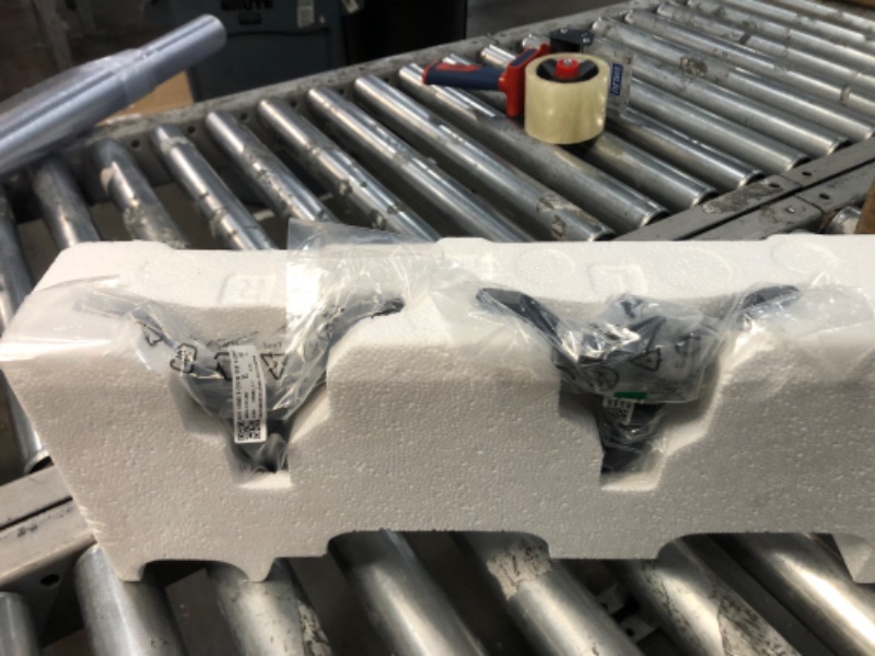 Photo 1 of SAMSUNG 32-Inch Class QLED 4K Q60C Series Quantum HDR, Dual LED, Object Tracking Sound Lite, Q-Symphony, Motion Xcelerator, Gaming Hub, Smart TV with Alexa Built-in (QN32Q60C, 2023 Model) 32-Inch TV Only