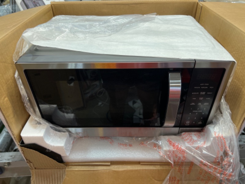 Photo 2 of 1.1 cu. ft. Countertop Microwave in Fingerprint Resistant Stainless Steel