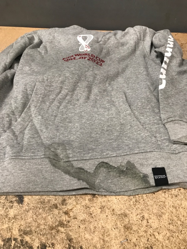 Photo 2 of **SEE COMMENTS***Outerstuff Women's FIFA World Cup Core Fleece Hood Canada World Cup Soccer Team Medium Heather Grey