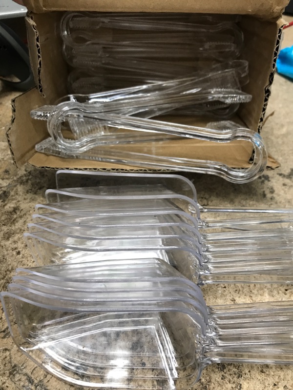 Photo 1 of 20 Piece Plastic Serving Utensils 
