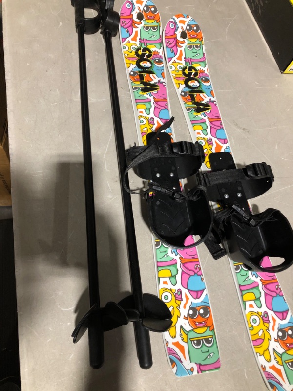Photo 2 of * used * see all images *
SOLA Kid's Snow Skis Poles Winter Sports Beginner W/ Bindings Age 2 - 4 (Gaggle)