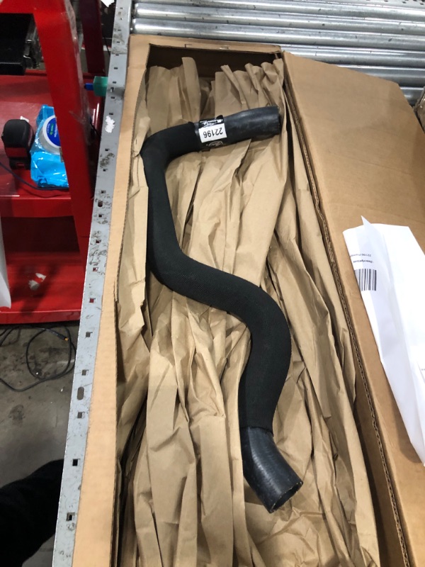 Photo 2 of Gates 22196 Premium Molded Coolant Hose