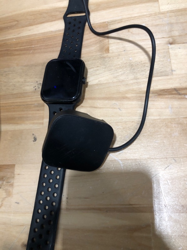 Photo 1 of SHARP MENS AND WOMENS SMART WATCH IOS APPLE ANDROIDS
