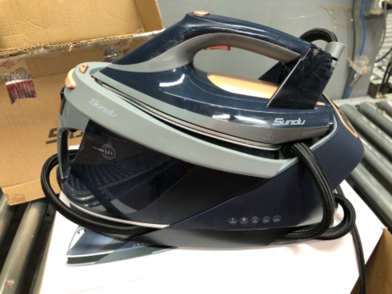 Photo 2 of * item leaks * sold for parts/repair * 
Sundu Pro Steam Station with Ceramic Soleplate, 1800W Steam Station Iron for Clothes with 1.5L Removable Water Tank