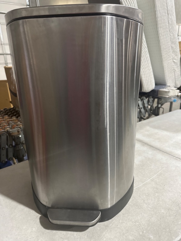 Photo 3 of **READ NOTES BELOW**QUALIAZERO 50L/13Gal Heavy Duty Hands-Free Stainless Steel Commercial/Kitchen Step Trash Can, Fingerprint-Resistant Soft Close Lid Trashcan, 50L / 13 GAL