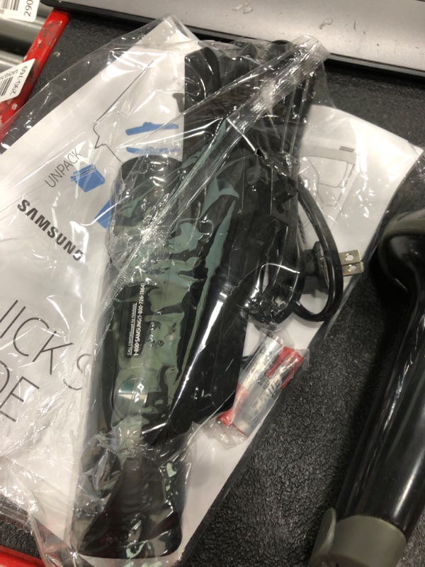 Photo 1 of SAMSUNG 32-inch Class LED Smart FHD TV 1080P (UN32N5300AFXZA, 2018 Model)