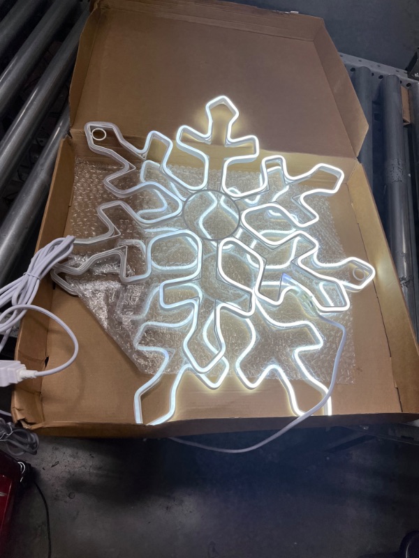 Photo 2 of 2 Pack 20 Inch Large Outdoor Snowflake Decorations Neon Light, 120 LED Outdoor Lighted Snowflake, Outdoor Christmas Yard Decorations for Outdoor, Yard, Porch, Christmas, Nativity Scene (Cold White) Cold White 2