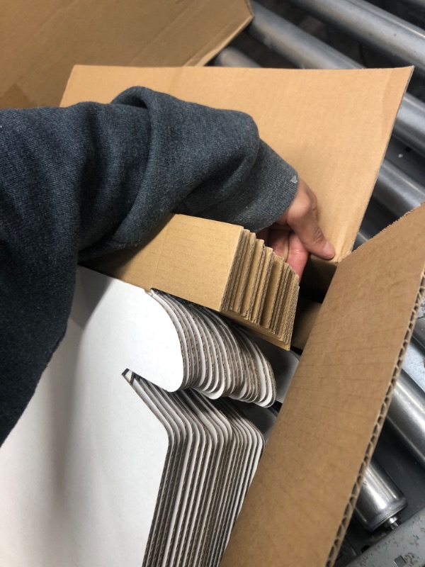 Photo 1 of 11x8x2 inches Shipping Boxes, White Corrugated Cardboard Box Mailer Boxes for Shipping Gift Boxes for Mailing 25 Pcs (11X8X2)
