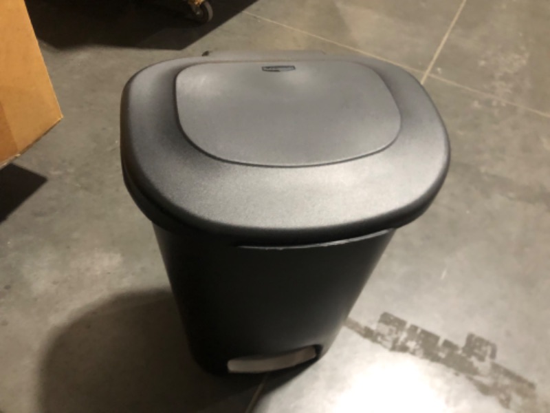 Photo 2 of **PARTS** **SEE CLERK NOTES** Rubbermaid Classic 13 Gallon Premium Step-On Trash Can 