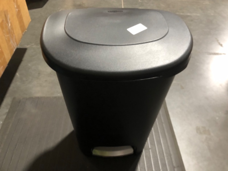 Photo 4 of **PARTS** **SEE CLERK NOTES** Rubbermaid Classic 13 Gallon Premium Step-On Trash Can 