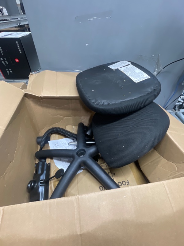Photo 1 of Office chair