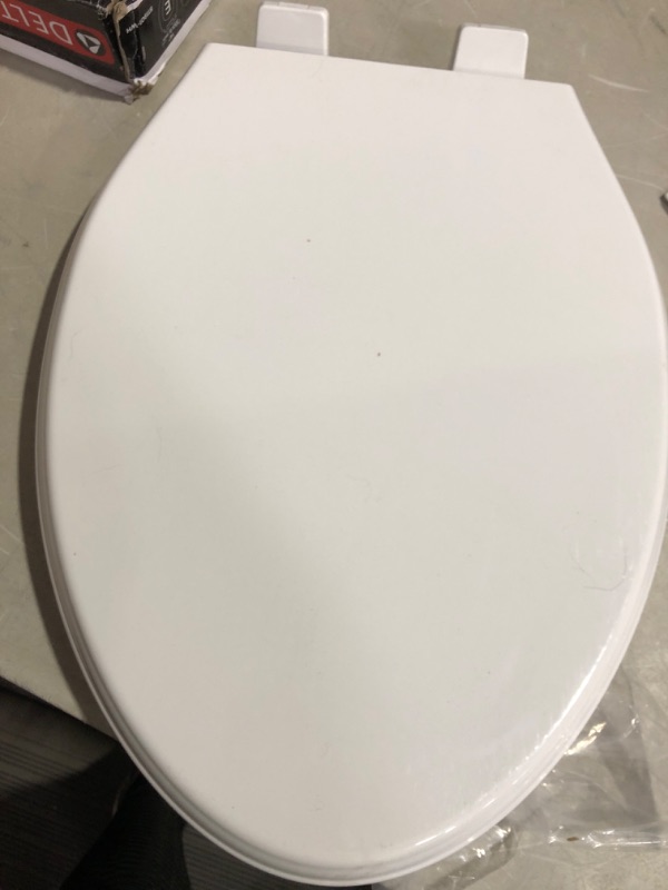 Photo 2 of (Minor Damaged) Delta -Faucet Wycliffe Slow Close Elongated Toilet Seat with Non-Slip Seat Bumpers