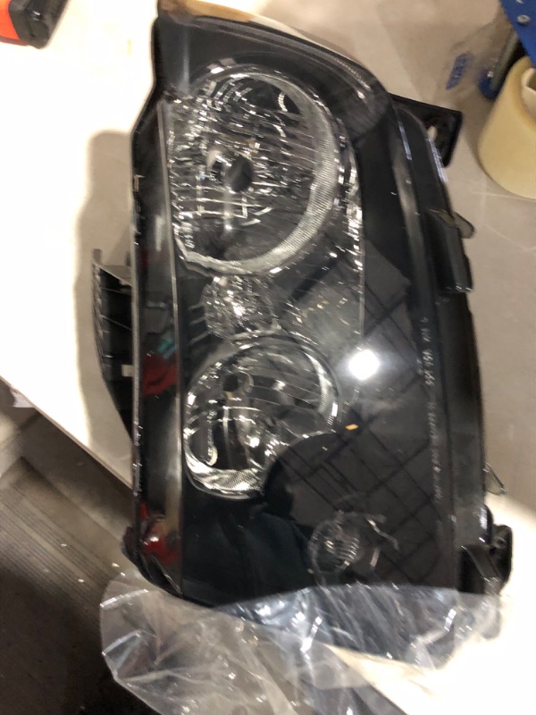 Photo 5 of Headlights to a car