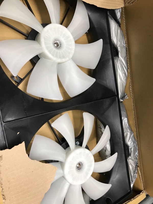 Photo 2 of Dorman 620-532 Engine Cooling Fan Assembly Compatible with Select Lexus / Toyota Models