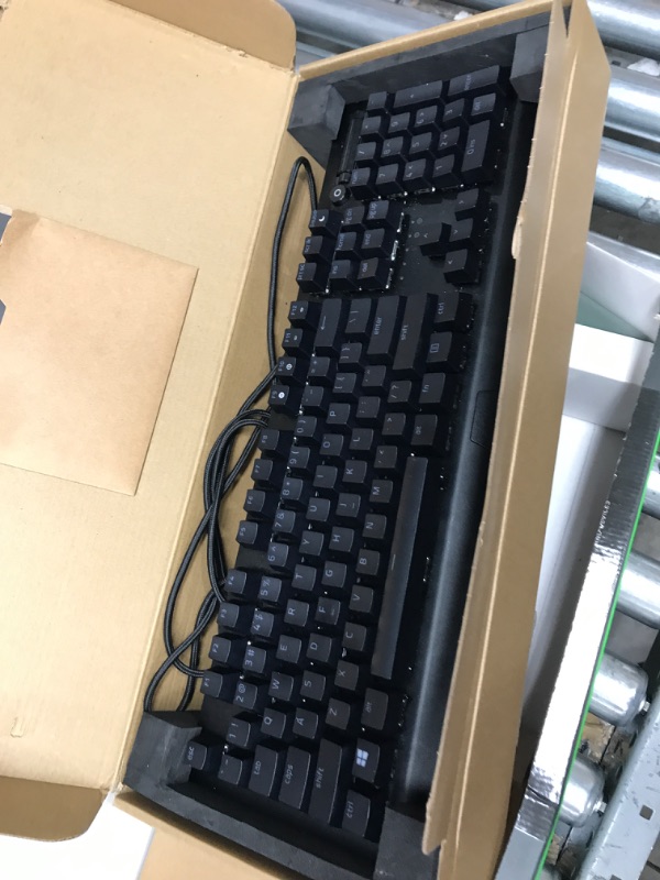 Photo 2 of Razer Heroic Bundle V2: BlackWidow V3 Mechanical Gaming Keyboard Green Clicky Mechanical Switches + DeathAdder V2 Pro Wireless Gaming Mouse + Gigantus V2 Large Mouse Pad + Universal Grip Tapes