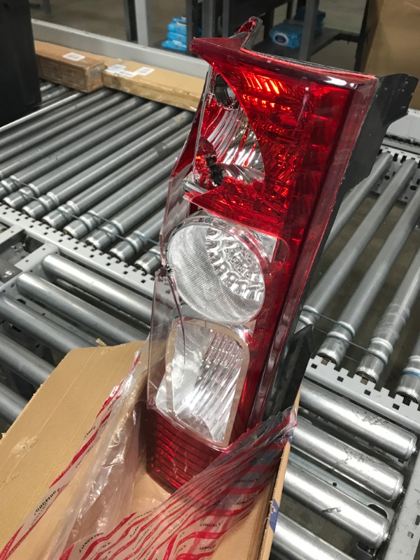 Photo 3 of LONGLING Passenger Right Side Tail Rear Lamp Light Without Circuit Fit Ram 1500, 2500, 3500, New Six, ProMaster, Work Van Passenger (RH) Side