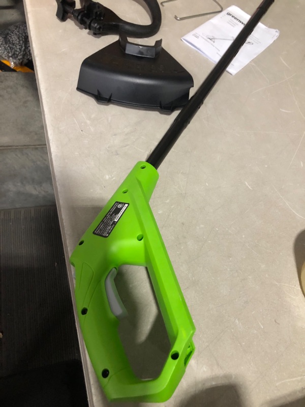 Photo 3 of * used * see images * no battery * 
Greenworks 24V 10" Cordless TORQDRIVE™ String Trimmer, Tool Only
